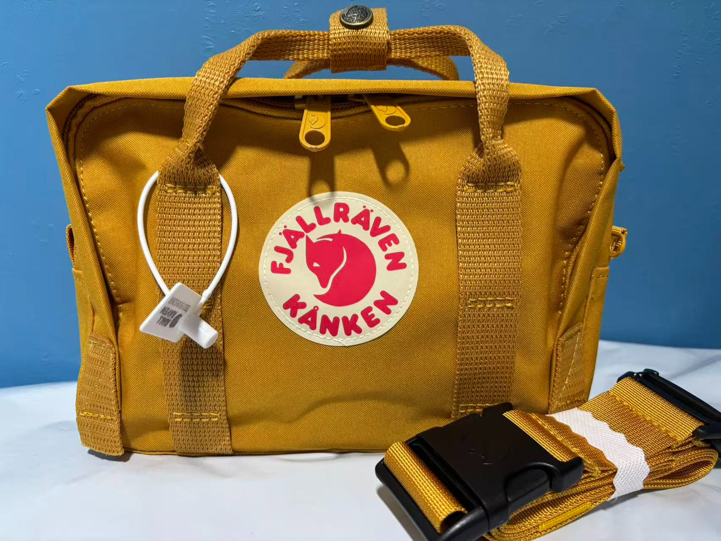 Fjallraven Kanken Hip Pack Plus Ginger