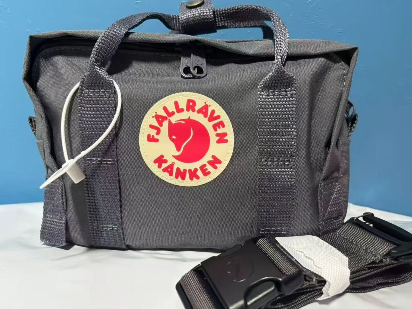 Fjallraven Kanken Hip Pack Plus Graphite Gray