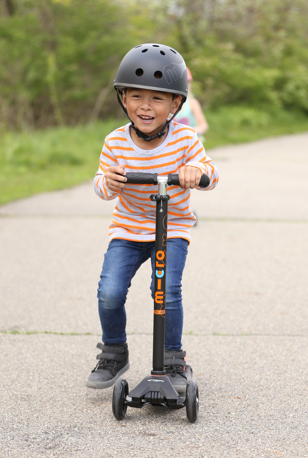 Micro Maxi LED Scooter