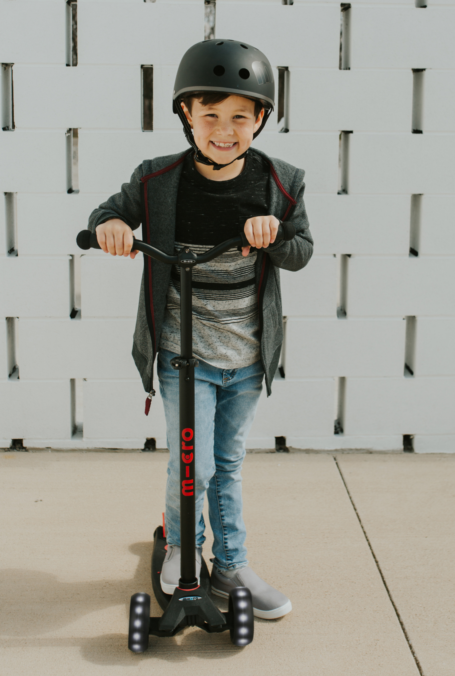 Micro Maxi Pro LED Scooter