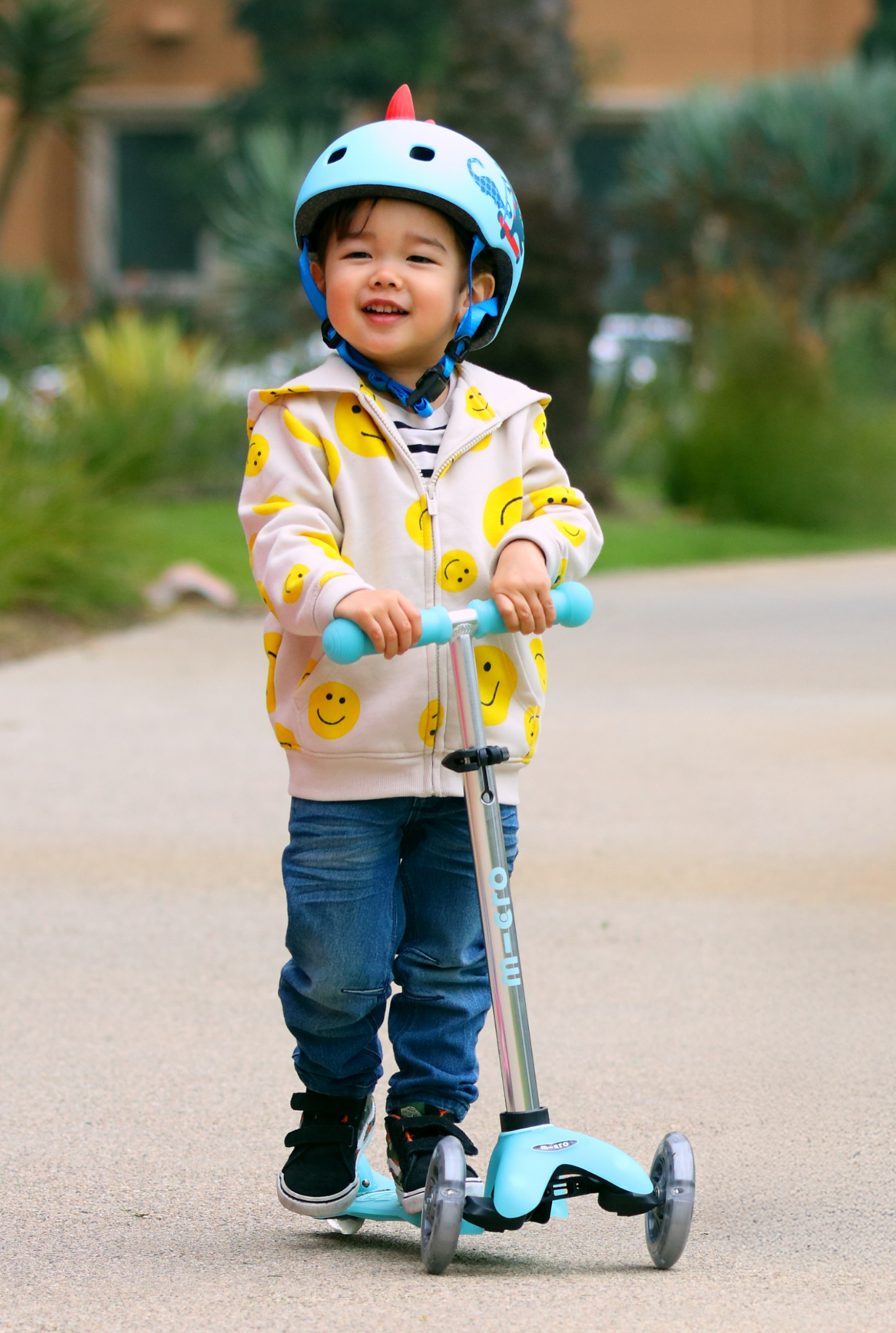 Micro Mini Glow Plus LED Scooter
