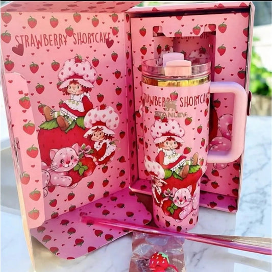 Limited Strawberry shortcake 40oz Stanley tumbler