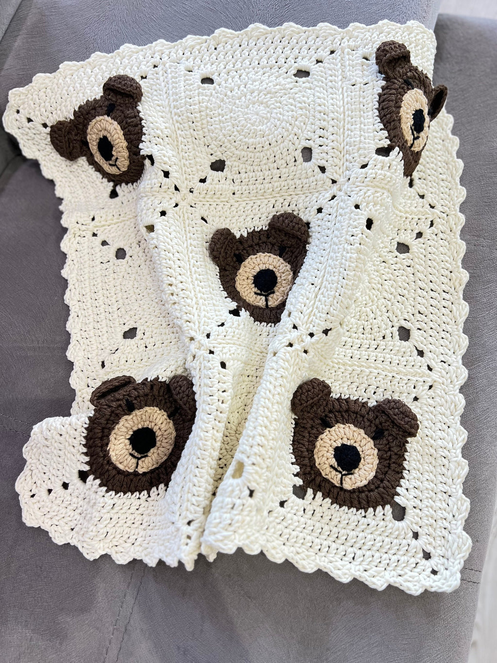 Teddy Bear Baby Shower Gift, Hairloom Baby Blanket, Baby Wrap Blanket, Crochet Animal Stroller, Unique Nursery Decor, Coton Toddler Throw