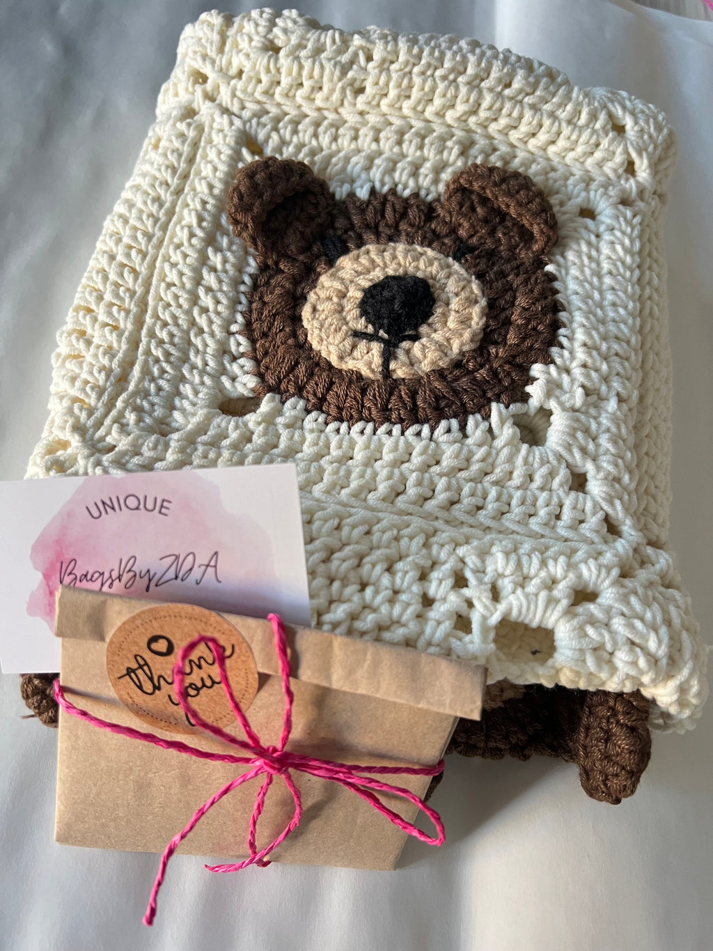 Teddy Bear Baby Shower Gift, Hairloom Baby Blanket, Baby Wrap Blanket, Crochet Animal Stroller, Unique Nursery Decor, Coton Toddler Throw