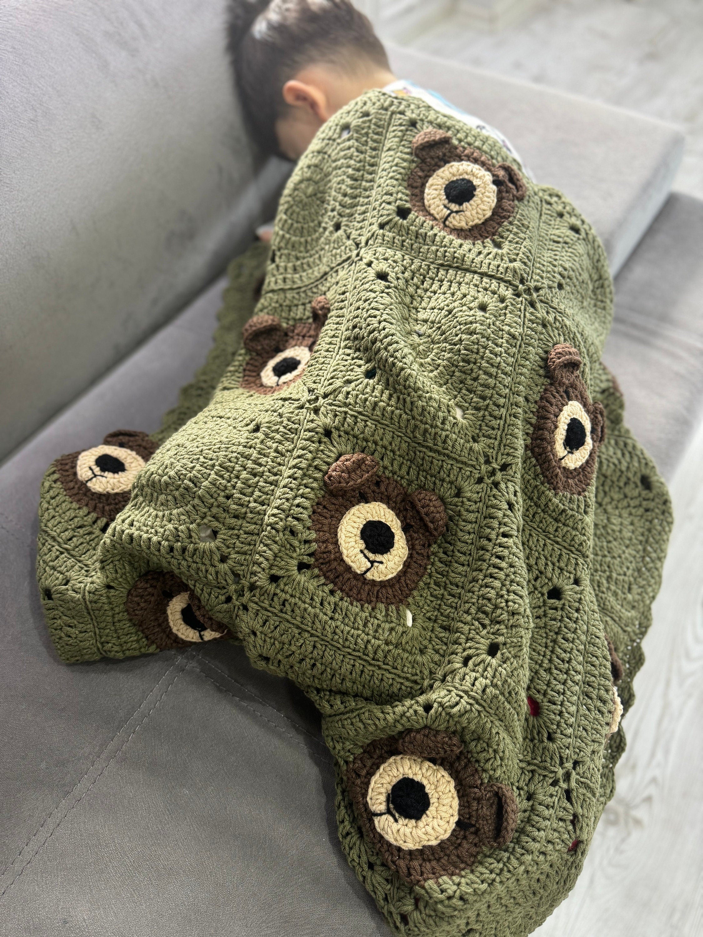Teddy Bear Baby Shower Gift, Hairloom Baby Blanket, Baby Wrap Blanket, Crochet Animal Stroller, Unique Nursery Decor, Coton Toddler Throw