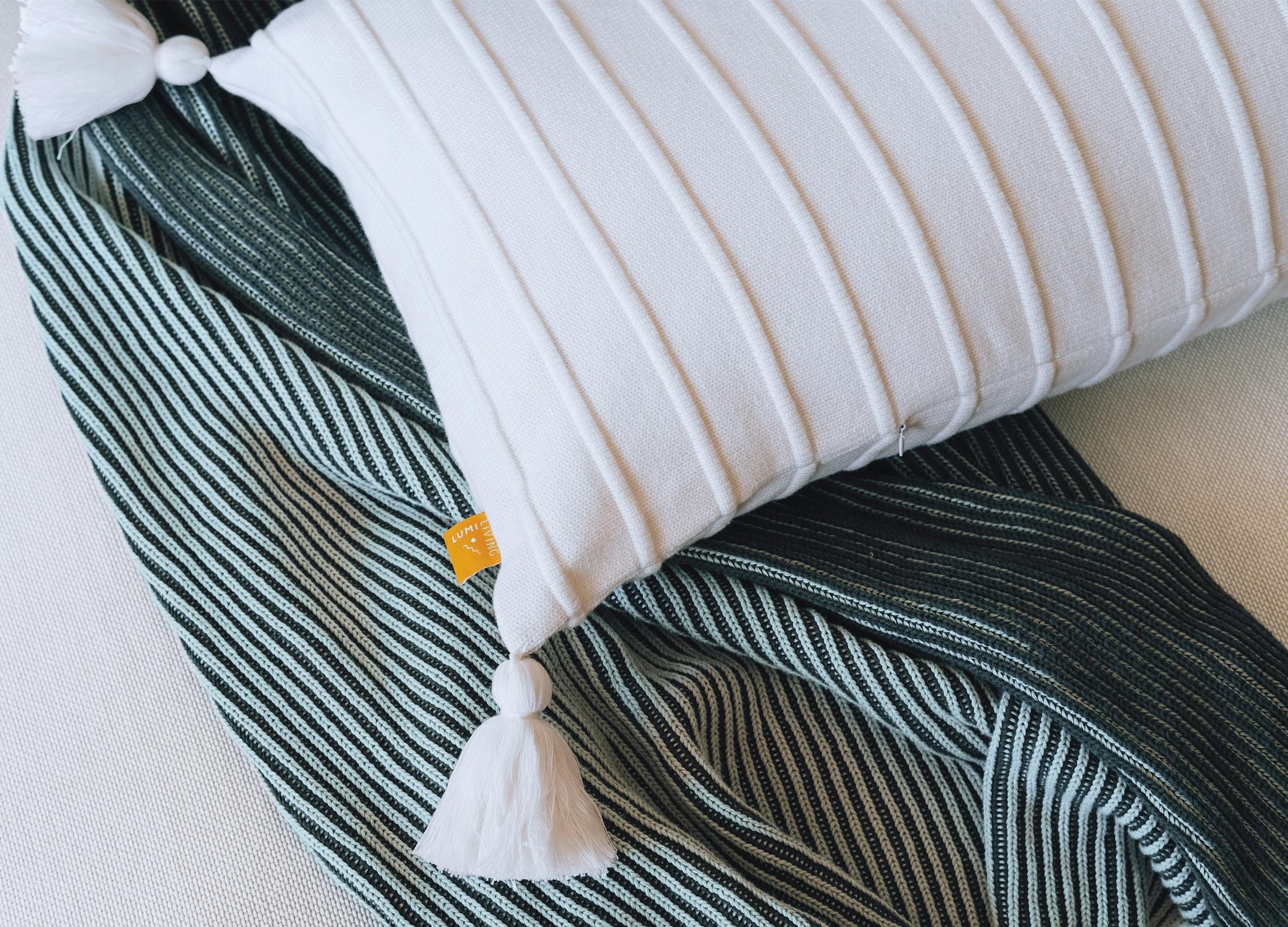 Lumi Living 100% Cotton Two Toned Rib Knit Throw Blanket (50x60)