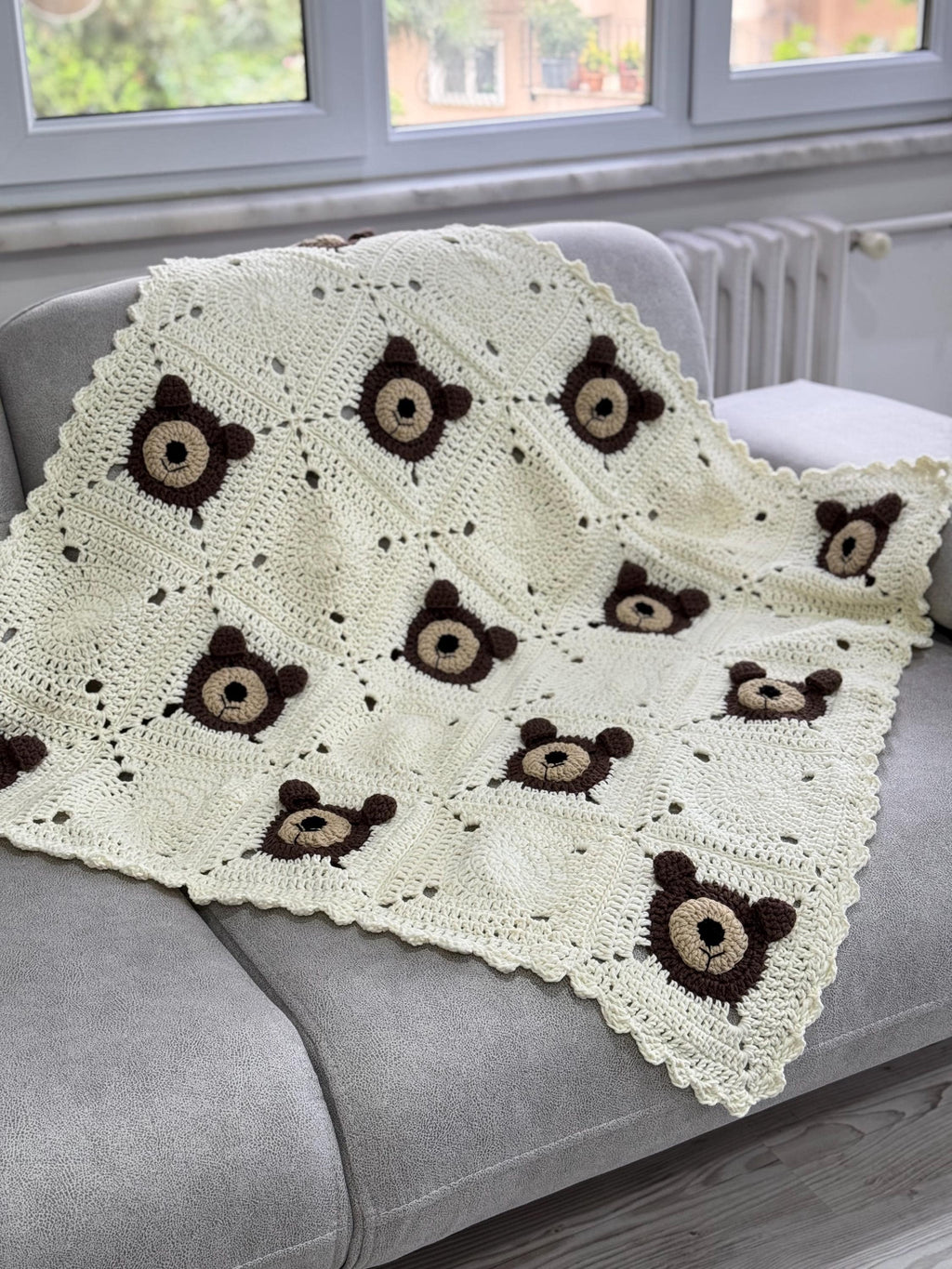 Teddy Bear Baby Shower Gift, Hairloom Baby Blanket, Baby Wrap Blanket, Crochet Animal Stroller, Unique Nursery Decor, Coton Toddler Throw