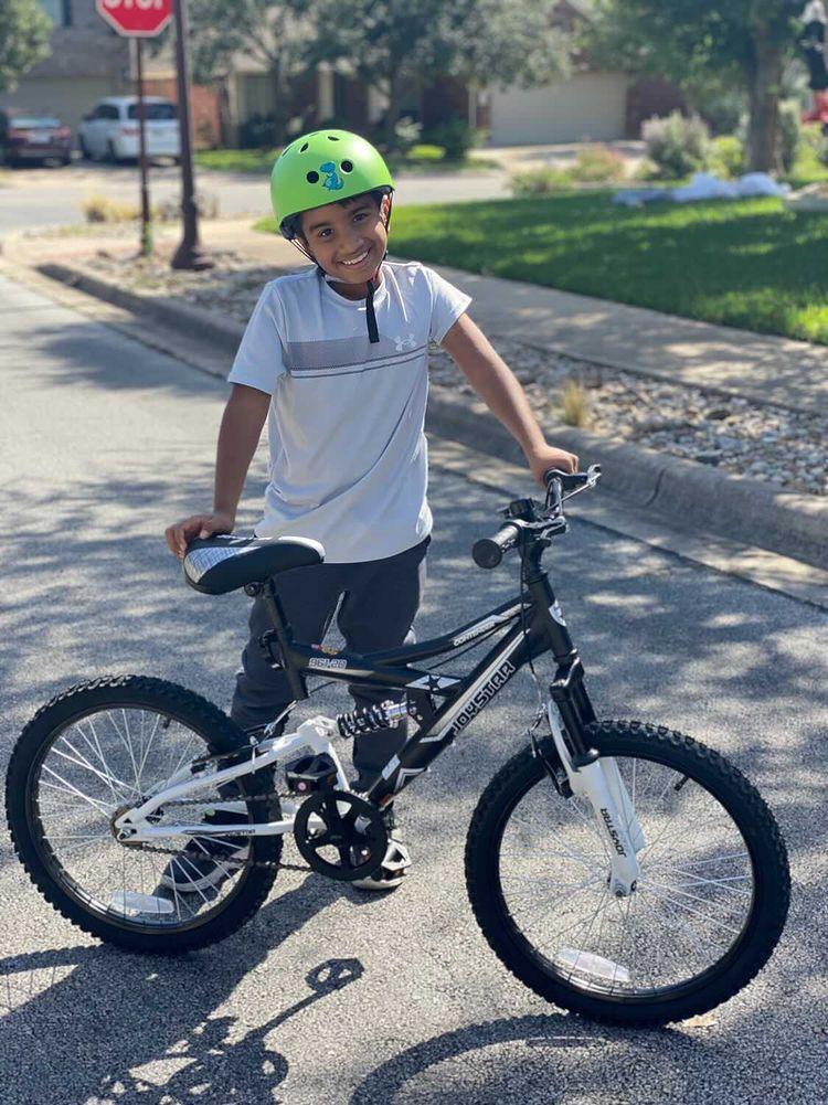 JOYSTAR Contender 20" 24" Kids Mountain Bike